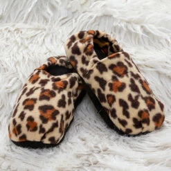 Chaussons Chauffants Bouillotte Léopard 5 Chaussons Chauffants Bouillotte Léopard -Cadeau boutique chaussons chauffant bouillotte leopard 1
