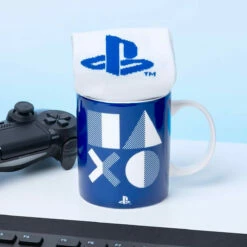 Paladone Coffret Mug Et Chaussettes Playstation -Cadeau boutique coffret mug et chaussettes playstation 3