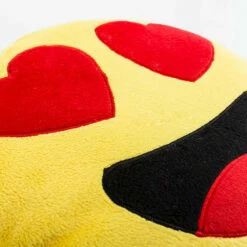 Coussin Emoji Coeurs -Cadeau boutique coussin emoji coeurs 2