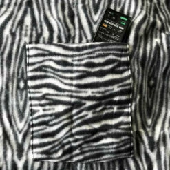 Couverture à Manches Zèbre 6 Couverture à Manches Zèbre -Cadeau boutique couverture a manches zebre 1