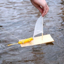 KIKKERLAND Mini Moteur De Bateau électrique 10 KIKKERLAND Mini Moteur De Bateau électrique -Cadeau boutique mini moteur de bateau electrique 2