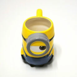 Mug 3D Minion Stuart 11 Mug 3D Minion Stuart -Cadeau boutique mug 3d minion stuart 4