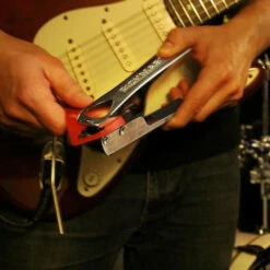 Pickmaster, La Machine à Mediator -Cadeau boutique pickmaster la machine a mediator 3