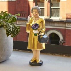 KIKKERLAND Reine D'Angleterre Solaire Gold édition 7 KIKKERLAND Reine D'Angleterre Solaire Gold édition -Cadeau boutique reine d angleterre solaire gold edition 1