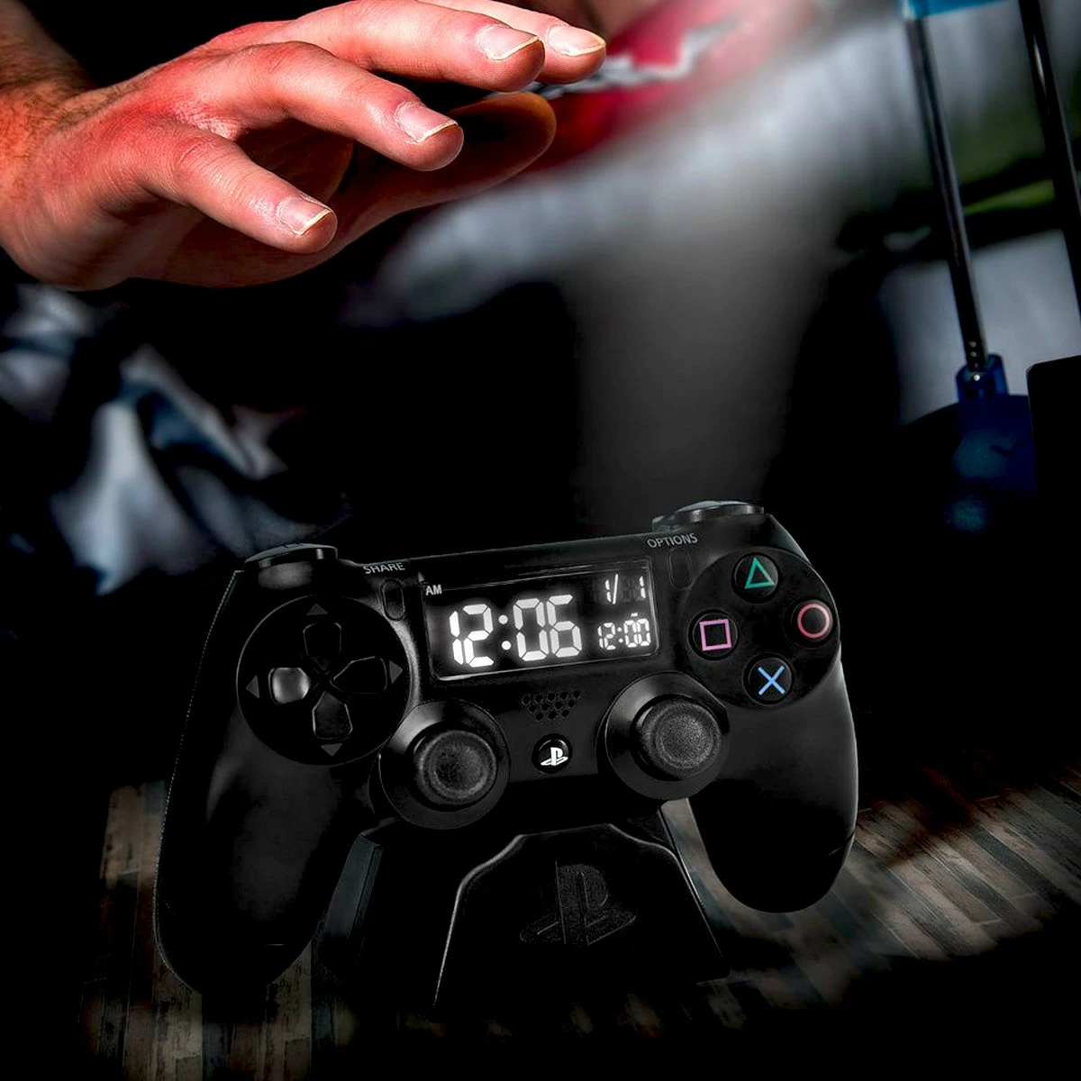 Paladone Réveil Manette Playstation 4 Paladone Réveil Manette Playstation – Image 2